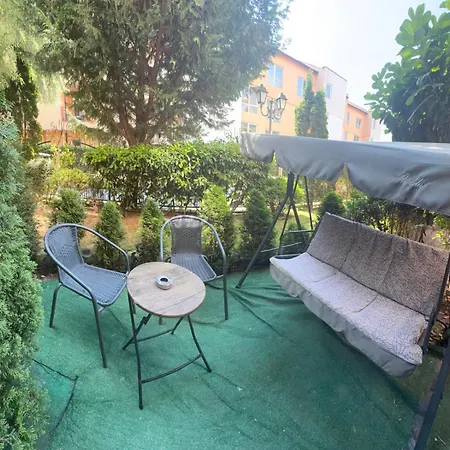 Monte Carlo Vaio - 1br Garden - With Direct Pool Access 公寓 阳光海滩